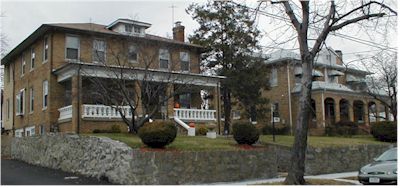 2houses.jpg (19273 bytes)